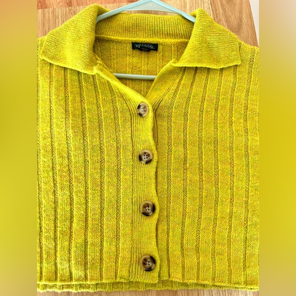 Yellow wool knit crop top - Picture 2 of 5